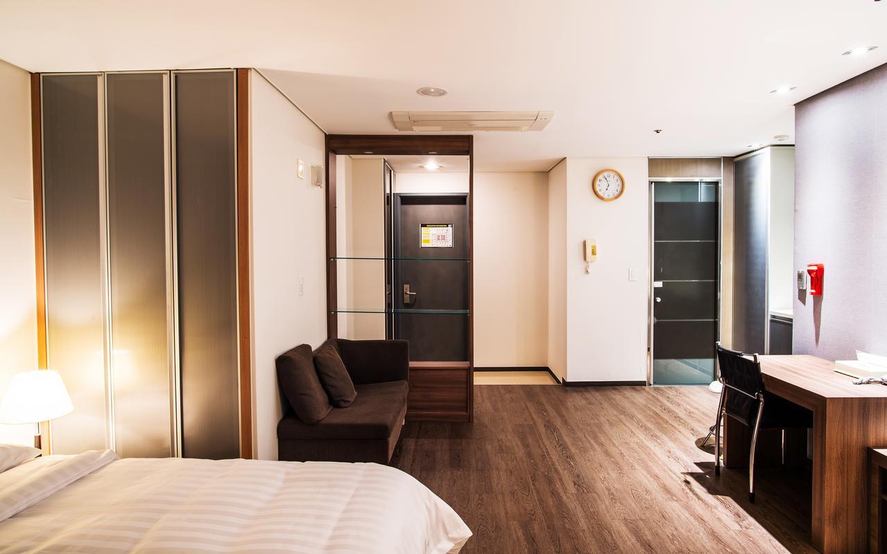 Hotel Arinus Shinchon Seoul Eksteriør bilde
