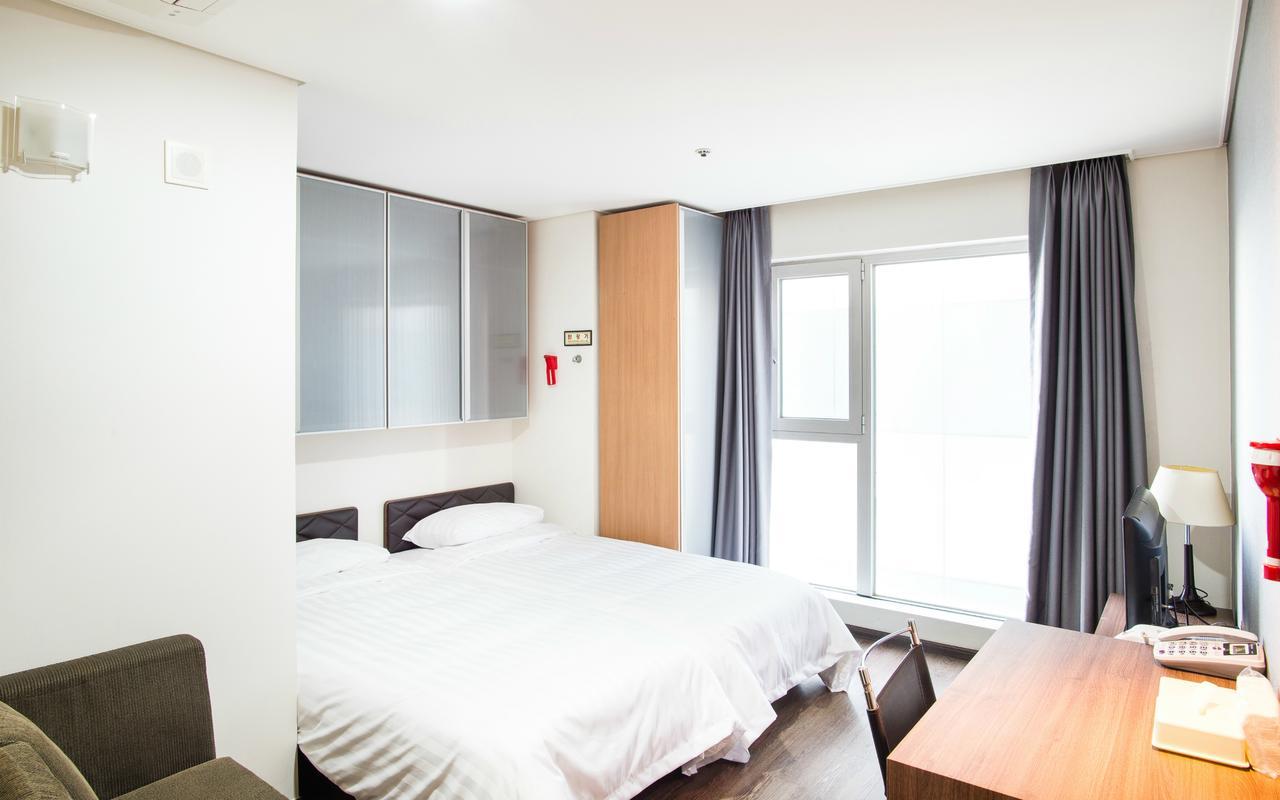Hotel Arinus Shinchon Seoul Eksteriør bilde